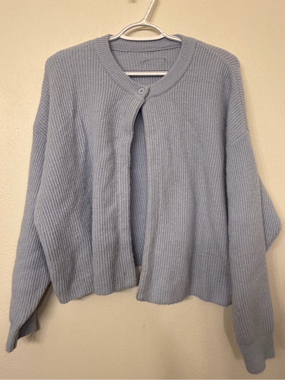 Daily Drills Women’s Light Blue Long Sleeve Sweater Single Button Closure PTP 24